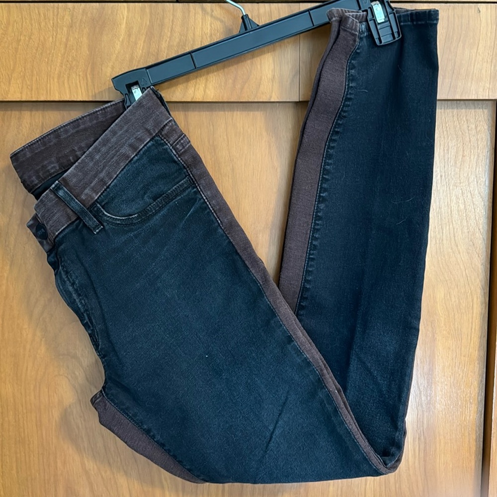 KORAL Skinny Jeans. Black front/Brown Back. Size 31